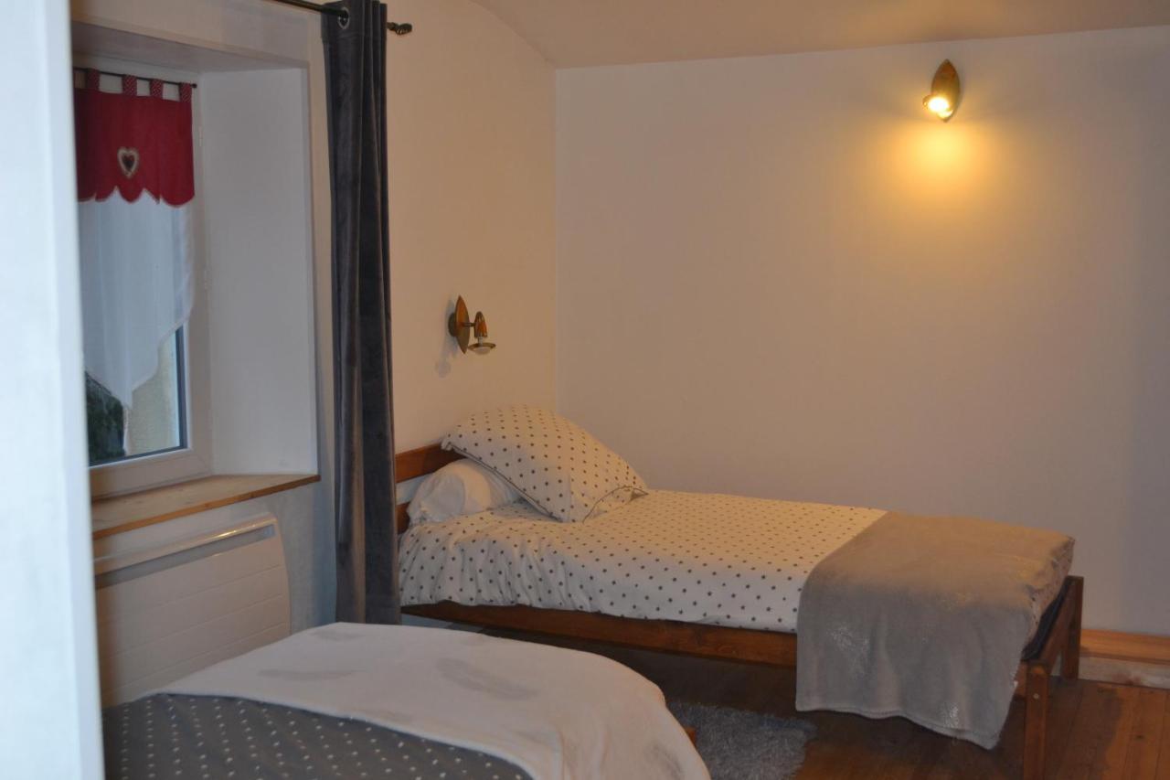 Maison D'Hotes A La Fontaine Fleurie 88 Fremifontaine Bagian luar foto